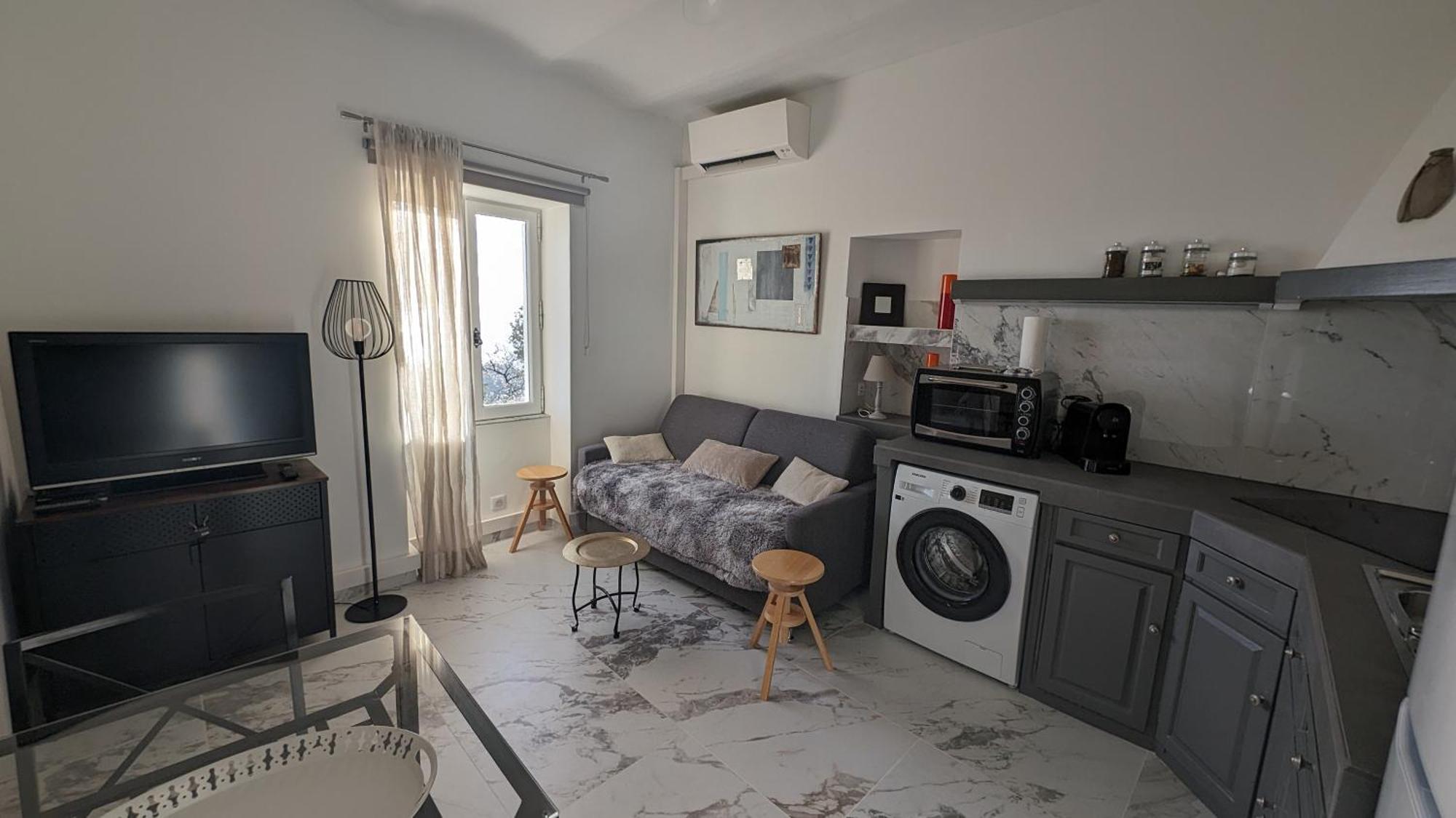 Le Mas D'Angeline, Vue Mer, Jardin Commun, Parking, Voiture Requise, 10 Min En Voiture De Monaco, Route Etroite, Pente Raide, Croisement Limite, Sea View, Shared Garden, Parking, Car Required, 10 Min Drive From Monaco, Narrow Steep Road, Limited Pass Beausoleil Dış mekan fotoğraf