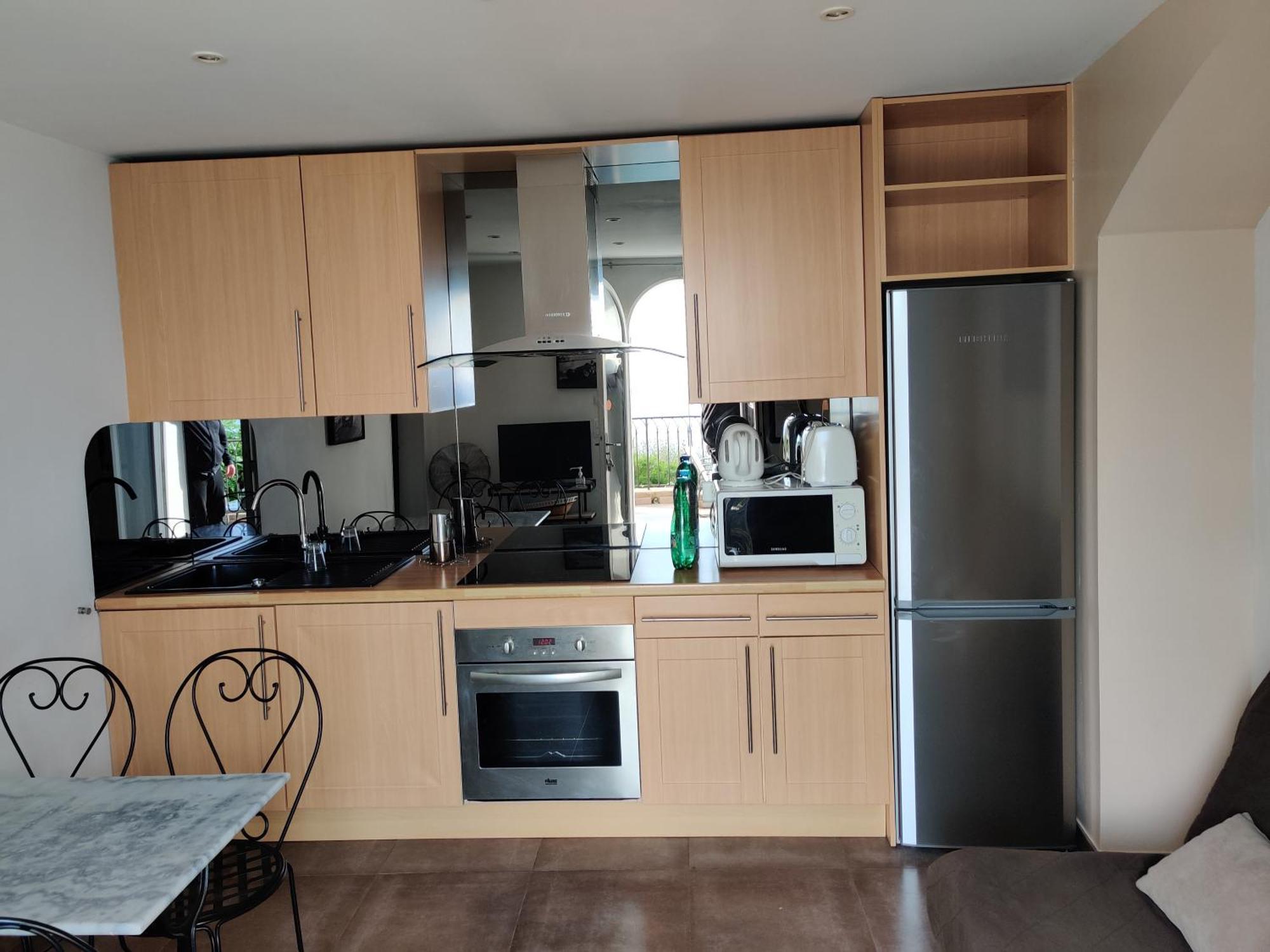 Le Mas D'Angeline, Vue Mer, Jardin Commun, Parking, Voiture Requise, 10 Min En Voiture De Monaco, Route Etroite, Pente Raide, Croisement Limite, Sea View, Shared Garden, Parking, Car Required, 10 Min Drive From Monaco, Narrow Steep Road, Limited Pass Beausoleil Dış mekan fotoğraf