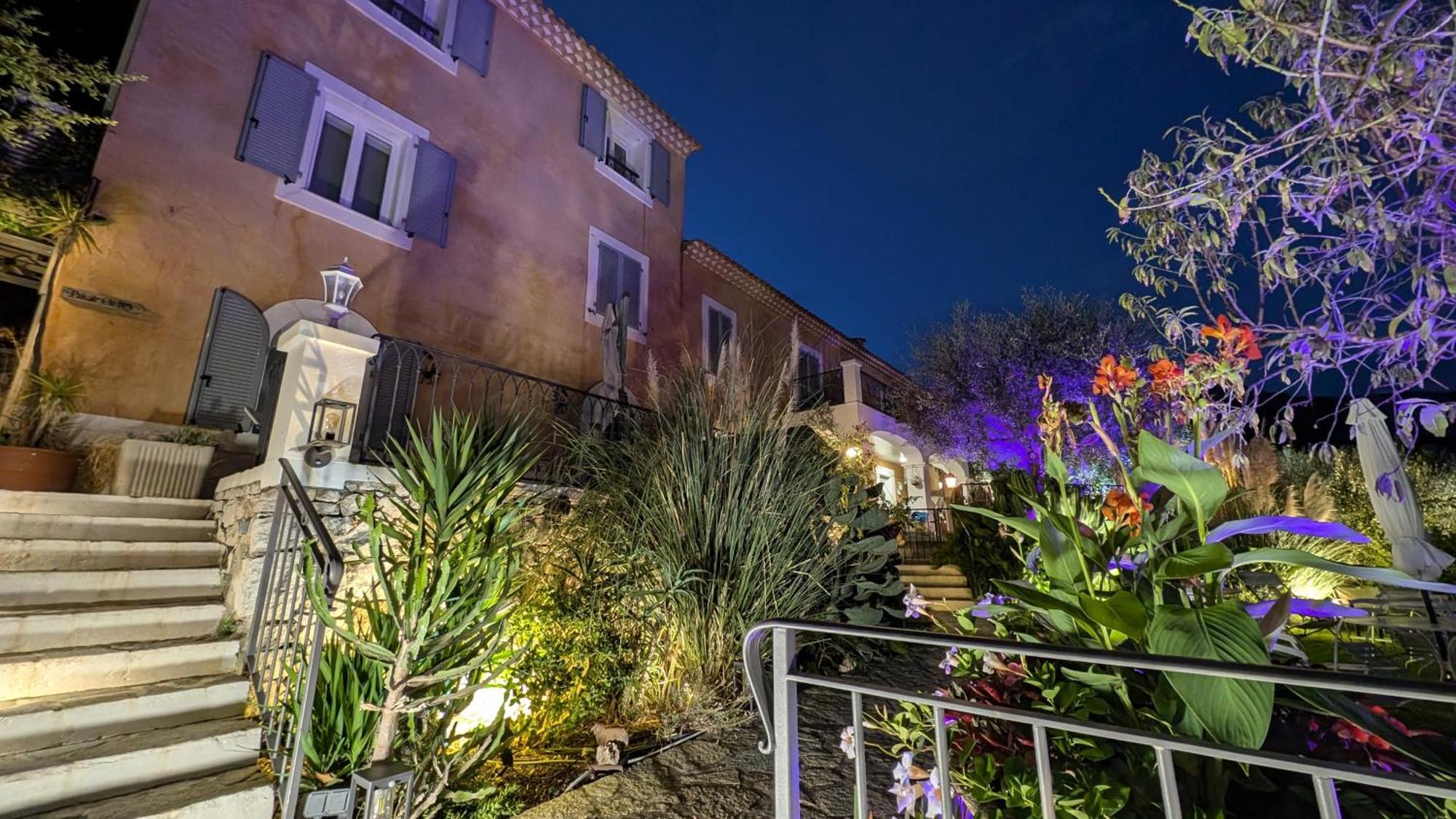 Le Mas D'Angeline, Vue Mer, Jardin Commun, Parking, Voiture Requise, 10 Min En Voiture De Monaco, Route Etroite, Pente Raide, Croisement Limite, Sea View, Shared Garden, Parking, Car Required, 10 Min Drive From Monaco, Narrow Steep Road, Limited Pass Beausoleil Dış mekan fotoğraf