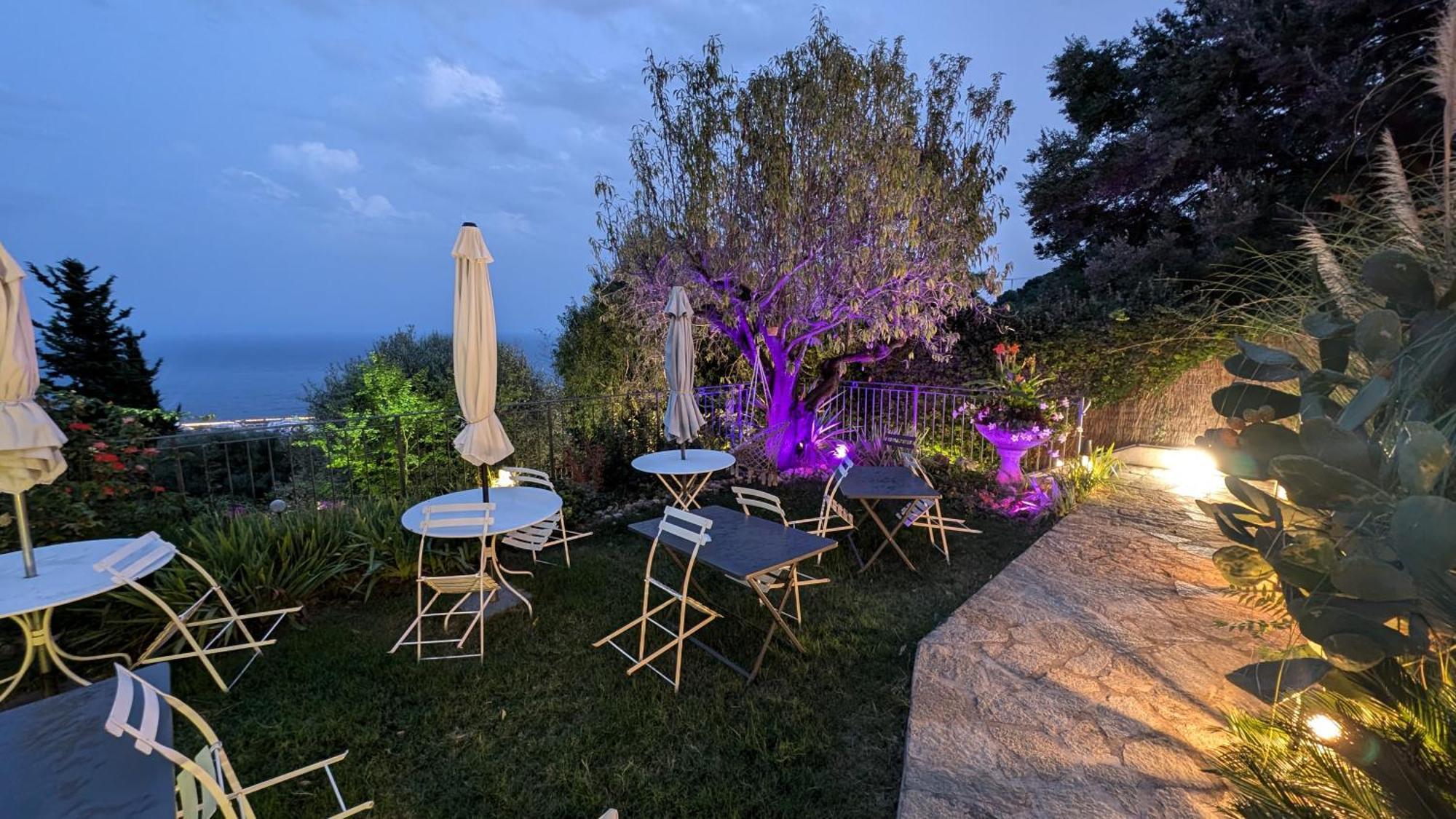 Le Mas D'Angeline, Vue Mer, Jardin Commun, Parking, Voiture Requise, 10 Min En Voiture De Monaco, Route Etroite, Pente Raide, Croisement Limite, Sea View, Shared Garden, Parking, Car Required, 10 Min Drive From Monaco, Narrow Steep Road, Limited Pass Beausoleil Dış mekan fotoğraf