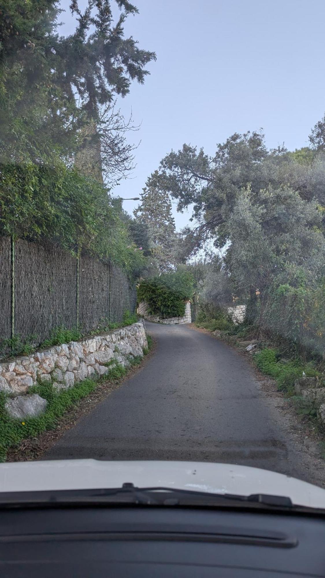 Le Mas D'Angeline, Vue Mer, Jardin Commun, Parking, Voiture Requise, 10 Min En Voiture De Monaco, Route Etroite, Pente Raide, Croisement Limite, Sea View, Shared Garden, Parking, Car Required, 10 Min Drive From Monaco, Narrow Steep Road, Limited Pass Beausoleil Dış mekan fotoğraf