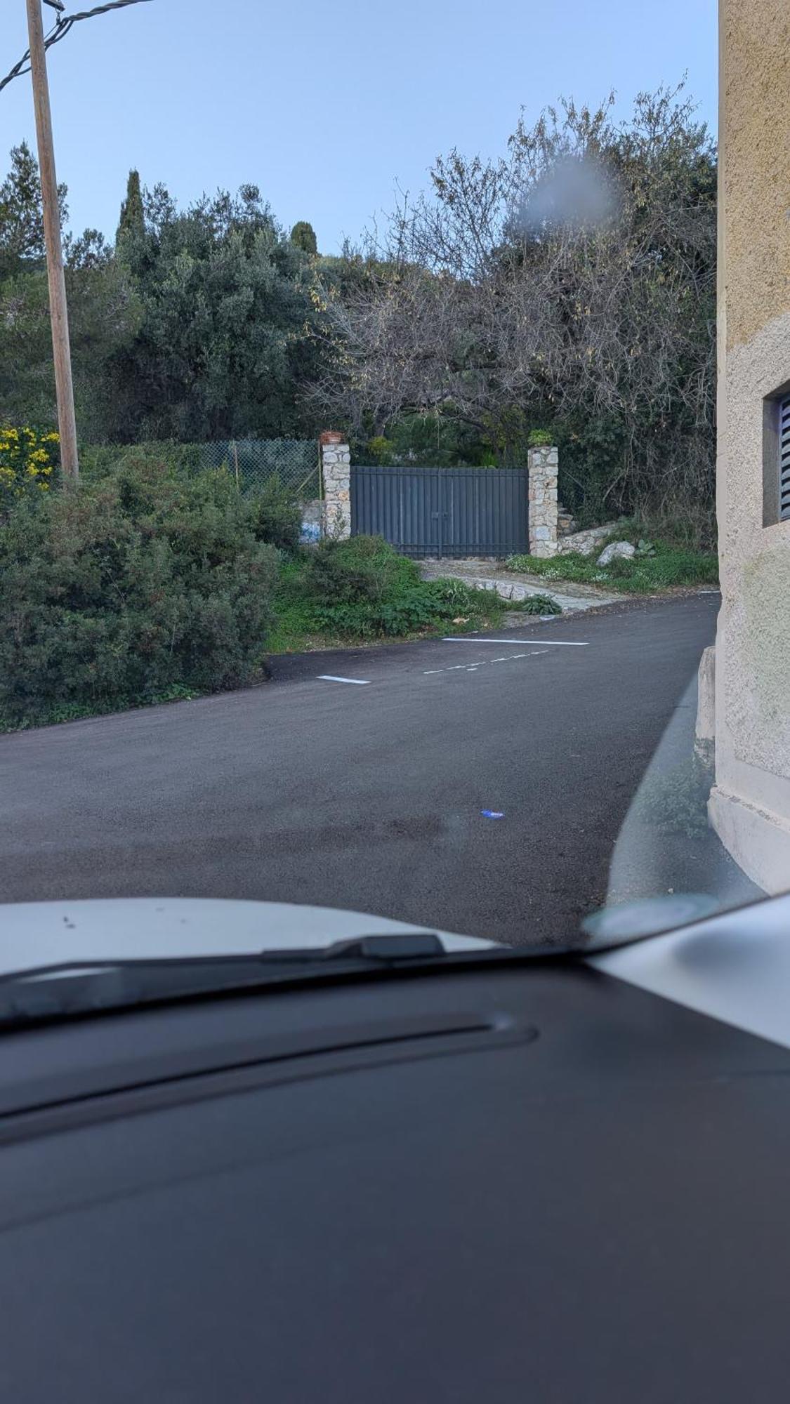 Le Mas D'Angeline, Vue Mer, Jardin Commun, Parking, Voiture Requise, 10 Min En Voiture De Monaco, Route Etroite, Pente Raide, Croisement Limite, Sea View, Shared Garden, Parking, Car Required, 10 Min Drive From Monaco, Narrow Steep Road, Limited Pass Beausoleil Dış mekan fotoğraf