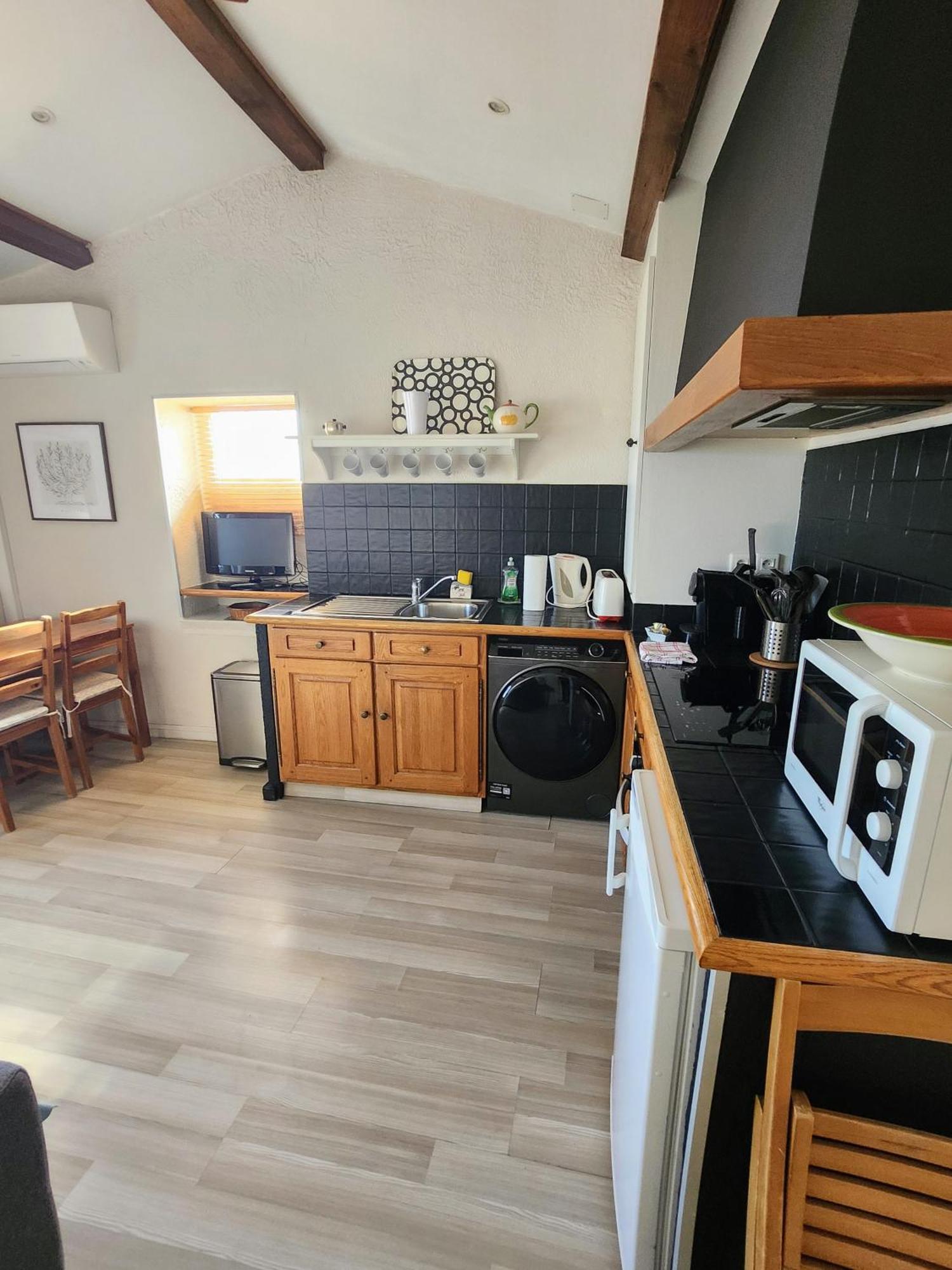 Le Mas D'Angeline, Vue Mer, Jardin Commun, Parking, Voiture Requise, 10 Min En Voiture De Monaco, Route Etroite, Pente Raide, Croisement Limite, Sea View, Shared Garden, Parking, Car Required, 10 Min Drive From Monaco, Narrow Steep Road, Limited Pass Beausoleil Dış mekan fotoğraf