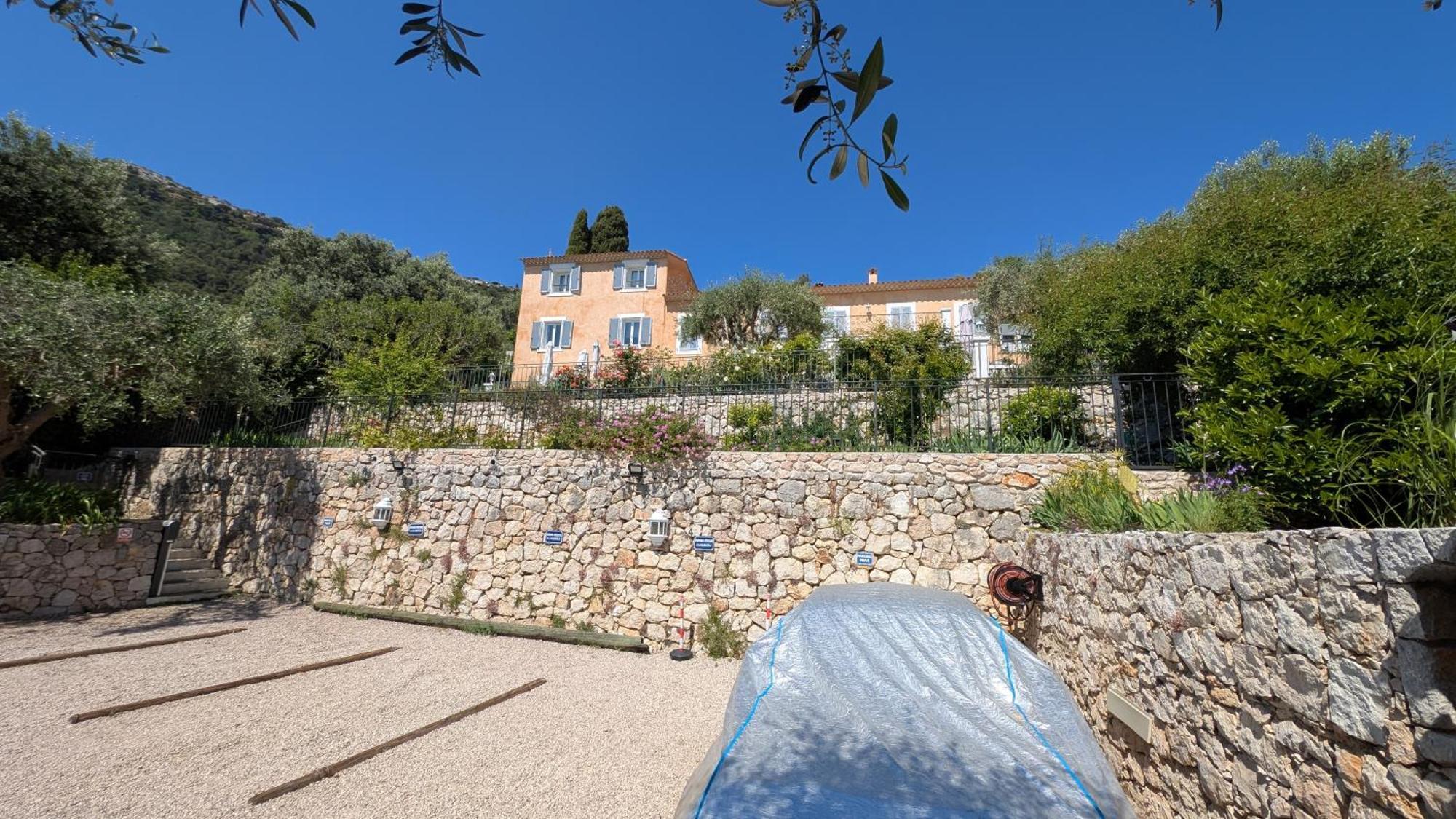 Le Mas D'Angeline, Vue Mer, Jardin Commun, Parking, Voiture Requise, 10 Min En Voiture De Monaco, Route Etroite, Pente Raide, Croisement Limite, Sea View, Shared Garden, Parking, Car Required, 10 Min Drive From Monaco, Narrow Steep Road, Limited Pass Beausoleil Dış mekan fotoğraf