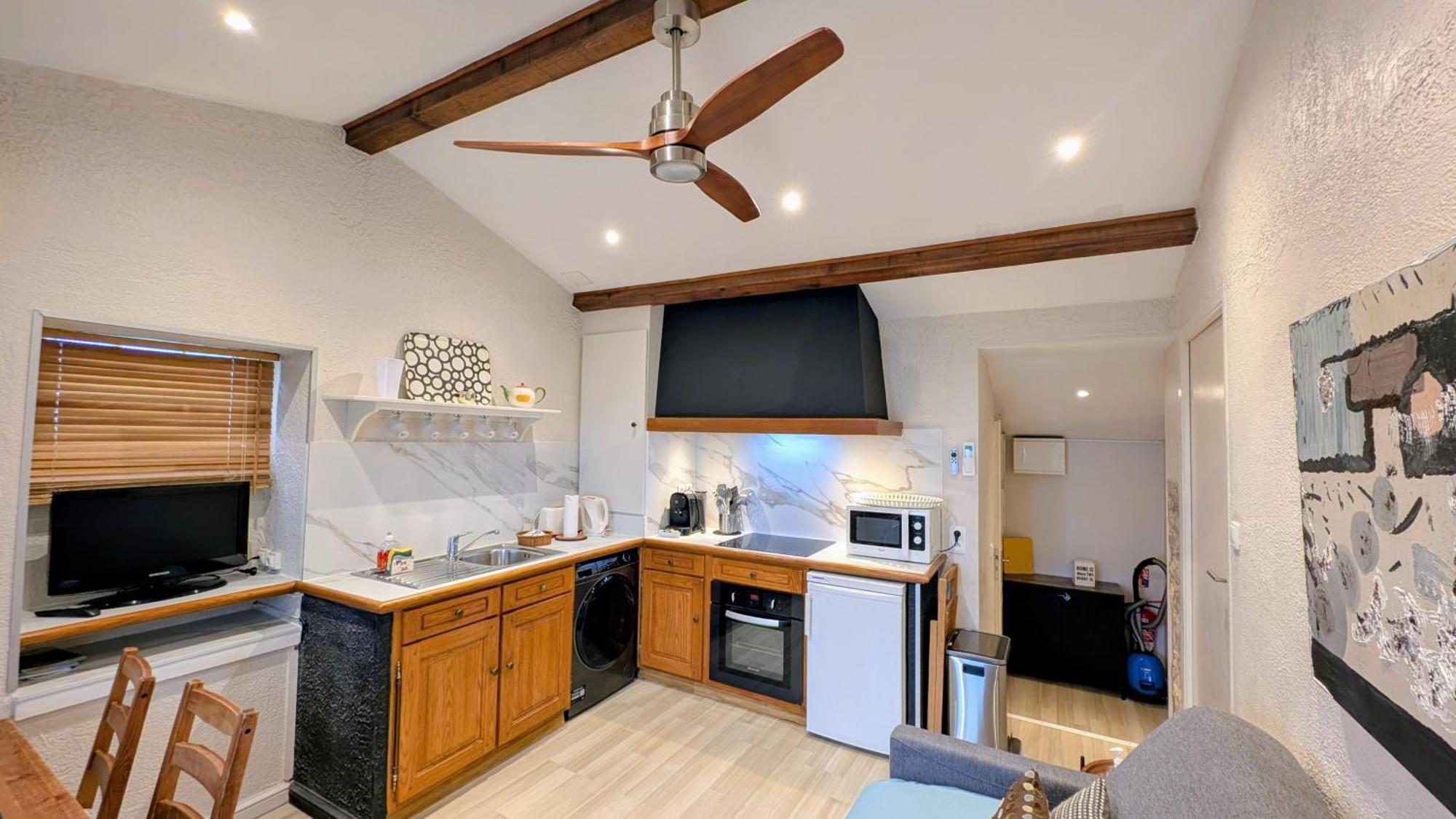 Le Mas D'Angeline, Vue Mer, Jardin Commun, Parking, Voiture Requise, 10 Min En Voiture De Monaco, Route Etroite, Pente Raide, Croisement Limite, Sea View, Shared Garden, Parking, Car Required, 10 Min Drive From Monaco, Narrow Steep Road, Limited Pass Beausoleil Dış mekan fotoğraf